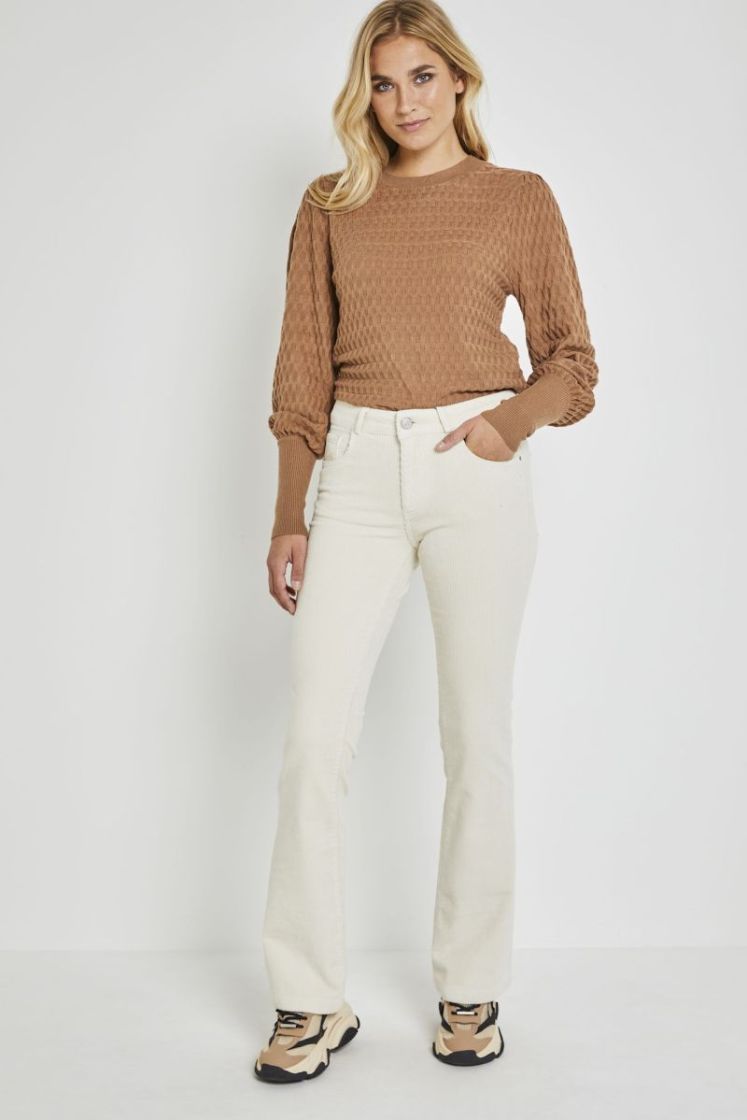  WINTER WHITE